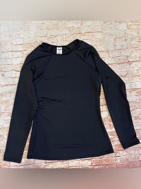 Avia Black Long-Sleeve Sun Protection / Rashguard Top